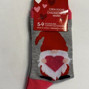 GNOME SOCKS Elf Heart Love Valentine Womens size 5-9 Great Gift New